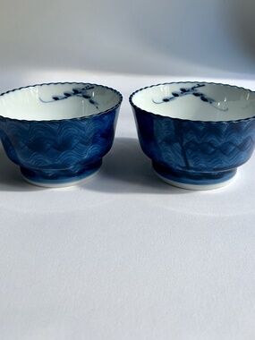 Vintage Pair of Hand Painted Blue & White Japanese Scalloped Bowls